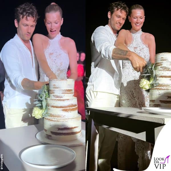terzo cambio d'abito per il taglio della torta