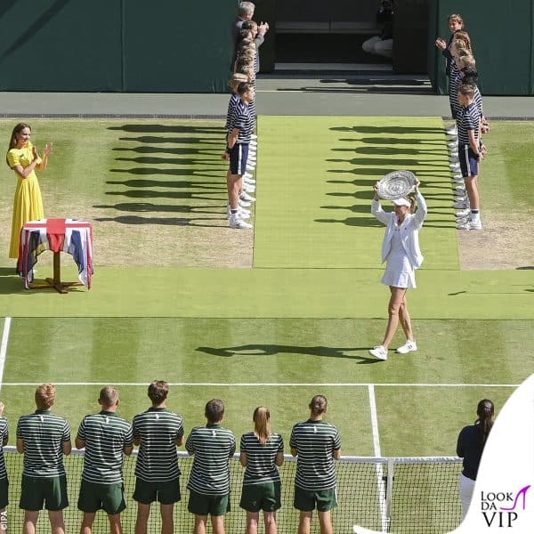 Kate in campo per la premiazione 