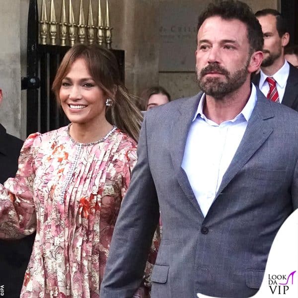 I Bennifer all'uscita del loro hotel 