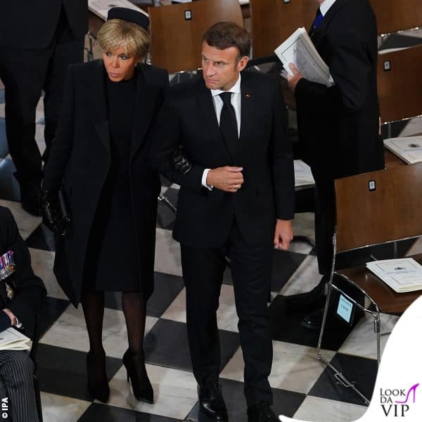 Emmanuel e Brigitte Macron (in Louis Vuitton) 