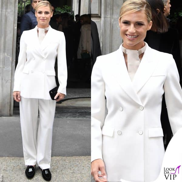 Michelle Hunziker in bianco da Giorgio Armani 