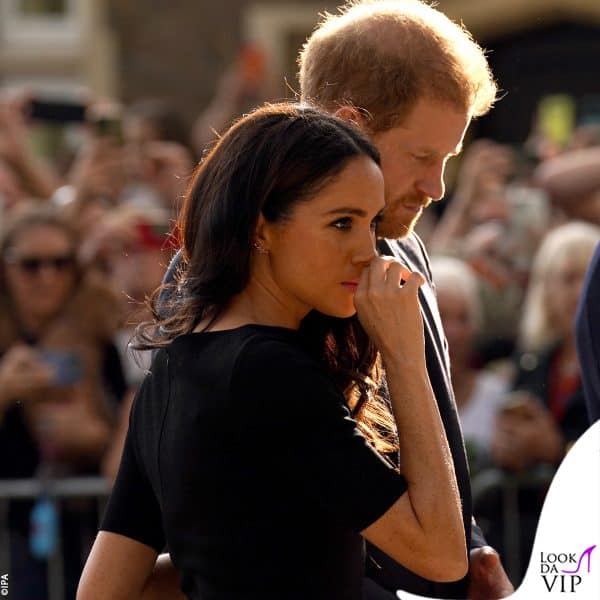 la Markle sembra commossa