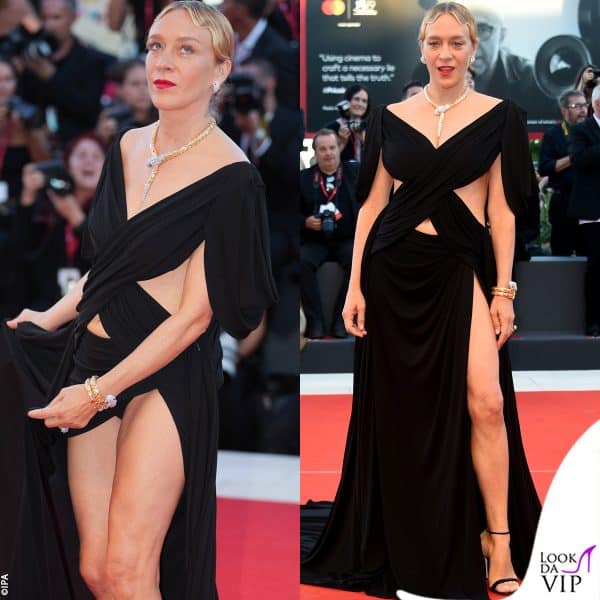 abito Gucci e gioielli Bulgari per Chloe Sevigny 