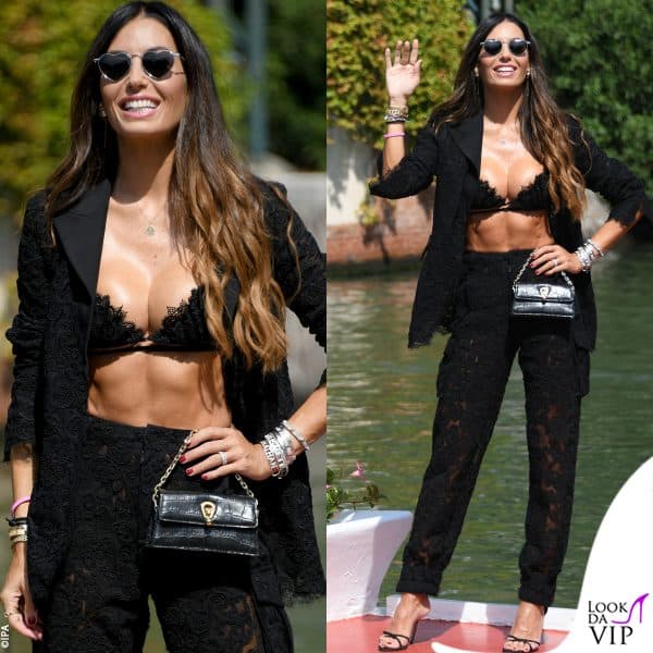 Elisabetta Gregoraci in Ermanno Scervino, occhiali Saint Laurent