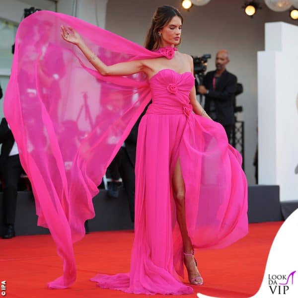 Alessandra Ambrosio in Ermanno Scervino 