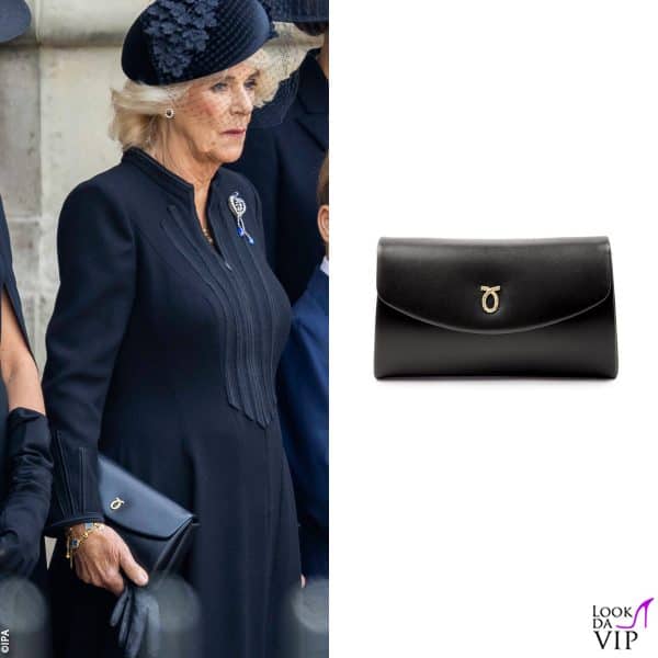 Camilla ha omaggiato Elisabetta con una borsa Launer