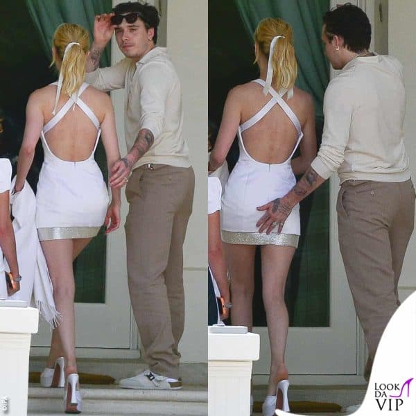 Nicola indossava un minidress bianco e sandali Amina Muaddi