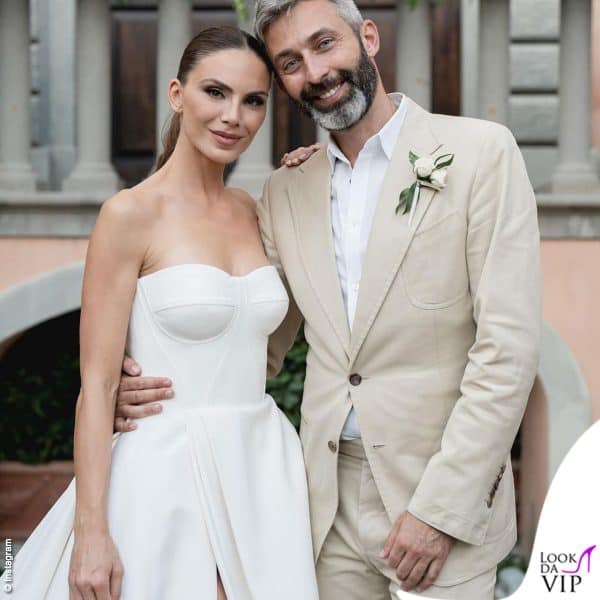 Nina Senicar ha approfittato del compleanno del suo migliore amico e testimone di nozze per condividere uno scatto in abito da sposa