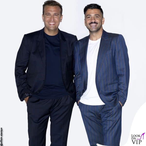 il duo comico in abiti normali