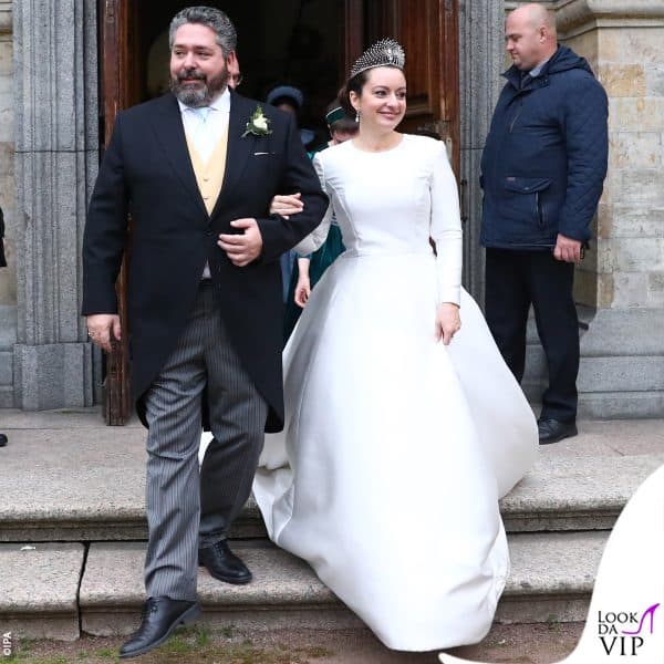 La sposa indossava un abito Reem Acra