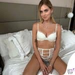 il look anni novanta di chiara ferragni al concerto di max pezzali