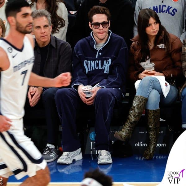 Pete Davidson e Emily Ratajkowski alla partita Nba al Madison Square Garden 