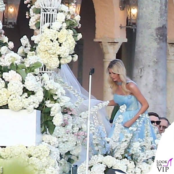 Ivanka sistema il velo di Tiffany 