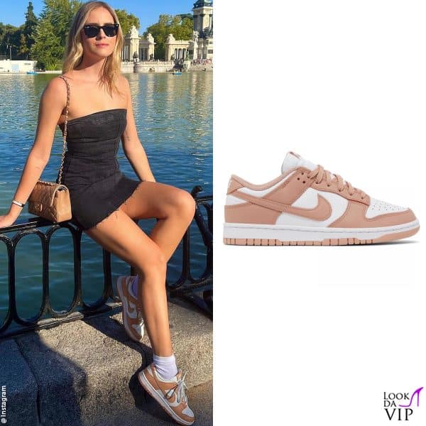 Valentina Ferragni con le Nike "Dunk Low Rose Whisper"