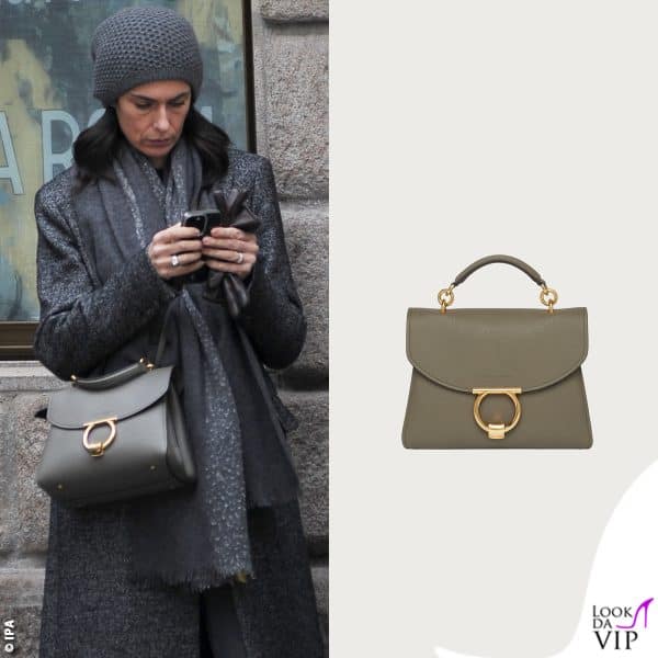 Anna Valle, borsa Salvatore Ferragamo (1850 euro)
