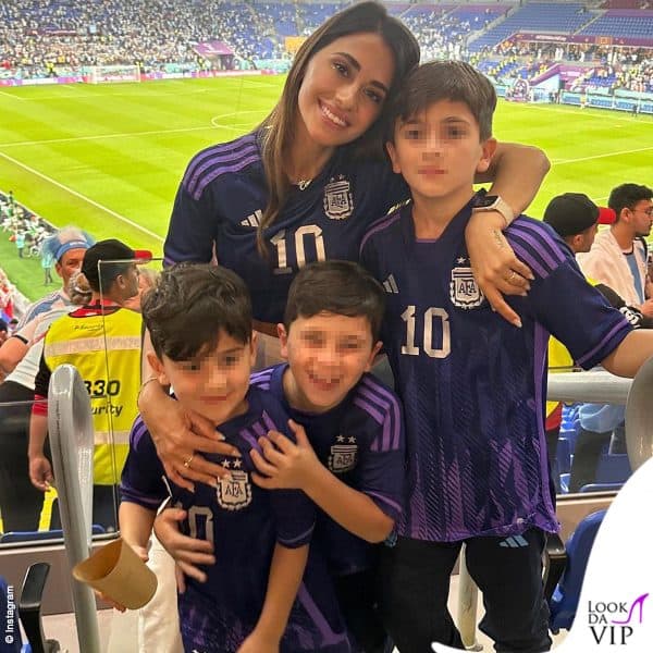 Antonella Roccuzzo in Qatar durante Argentina-Polonia