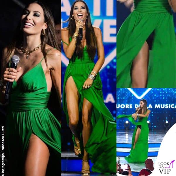A Battiti Live la conduttrice Elisabetta Gregoraci sfoggia un outfit più bello dell'altro: con questo abito Balde svela anche le mutande nere