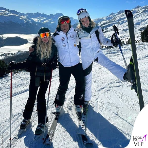 Ilary e Michelle sciano con Giorgio Rocca 