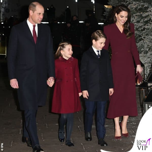 Kate e William e i figli con look coordinato, la principessa del Galles sfoggia un coat dress Eponine