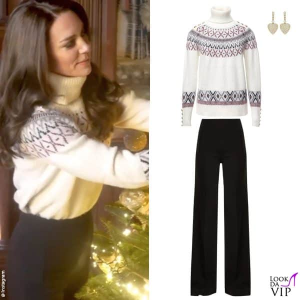 maglione Holland Cooper, pantaloni Roland Mouret, orecchini Kiki McDonough 