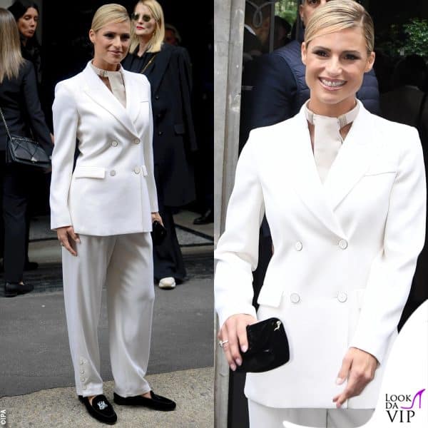 La Hunziker alla sfilata Giorgio Armani a settembre 2022, durante la Milano Fashion Week