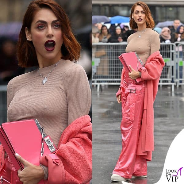 Miriam Leone in rosa alla sfilata Fendi a Parigi