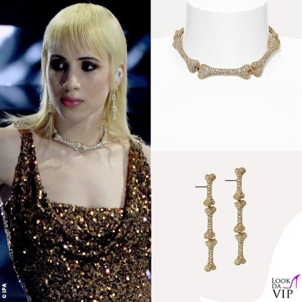 Collana e abito Vivienne Westwood per Francesca Mesiano dei Coma_Cose