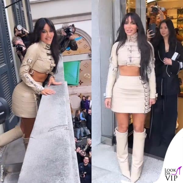 Kim saluta la folla 