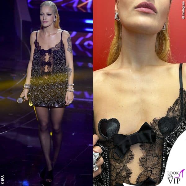 Levante in Etro mostra i copricapezzoli 