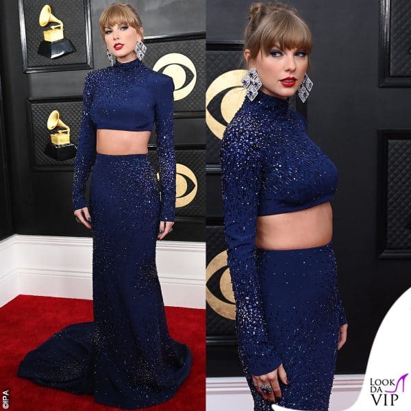 outfit Roberto Cavalli e orecchini Lorraine Schwartz per Taylor Swift 