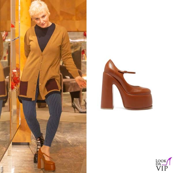 Arisa con le "Mary Jane Rock Tiffany" di Casadei (950 euro) 