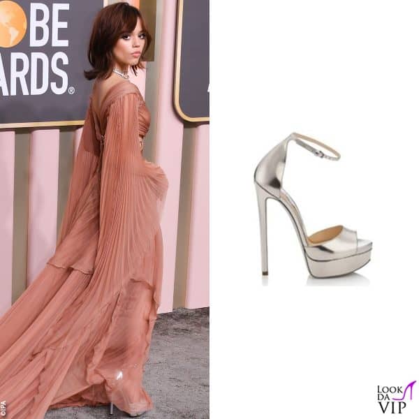 Jenna Ortega con le "Max" di Jimmy Choo 