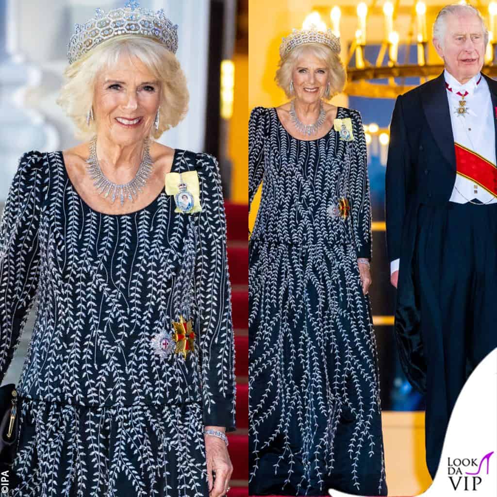La regina Camilla con un abito di Bruce Oldfield al banchetto in Germania