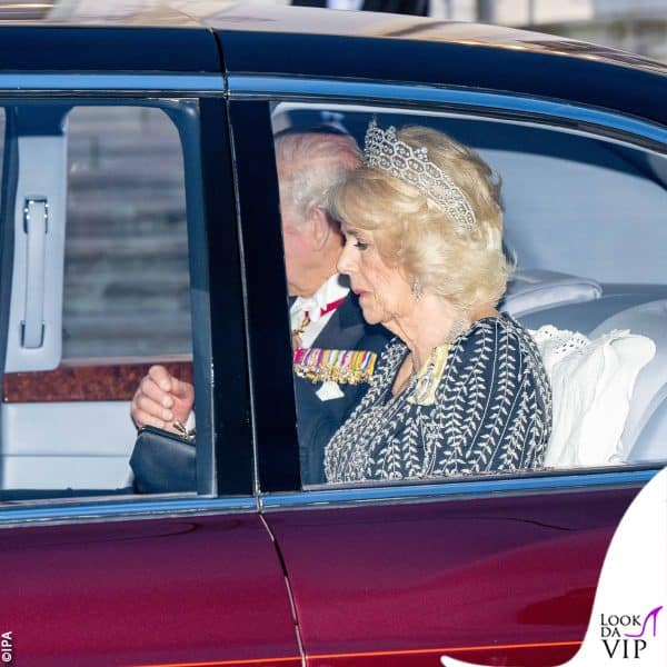 Carlo e Camilla arrivano al Bellevue Palace a Berlino 