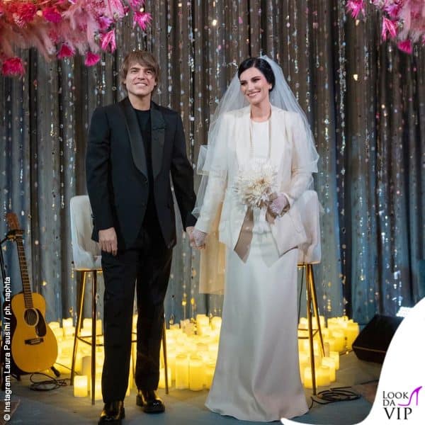 La foto con cui Laura Pausini ha svelato le nozze con Paolo Carta
