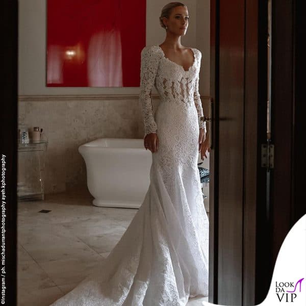 Amelia Spencer nel giorno delle sue nozze: la sposa è pronta per sposare Greg Mallett 