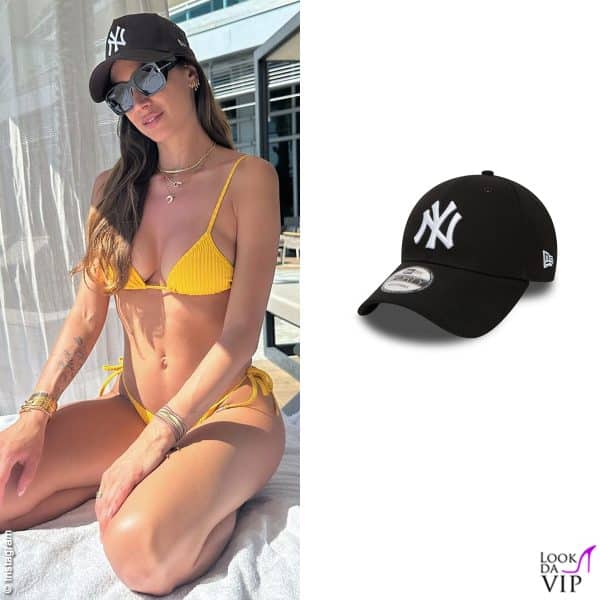 costume Onne e cappellino NY