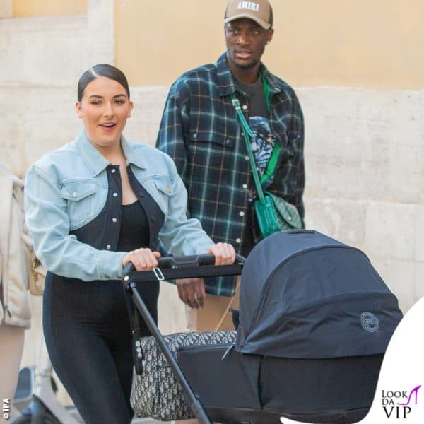 Tammy Abraham Leah Monroe Amari Abraham passeggino Cybex borsa Goyard