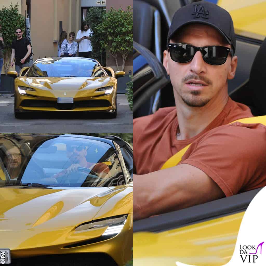 Zlatan Ibrahimovic in centro a Milano sulla Ferrar oro