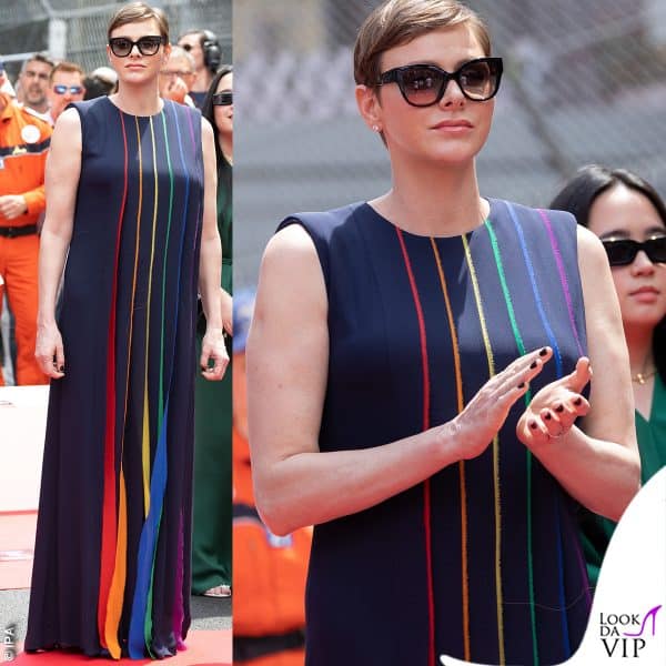 Charlene Wittstock con l'arcobaleno sull'abito