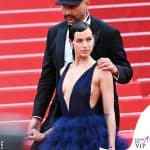 I look di Irina Shayk a Cannes 76