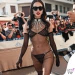 I look di Irina Shayk a Cannes 76