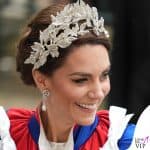 i dettagli nel look di Kate Middleton all'incoronazione di Carlo III