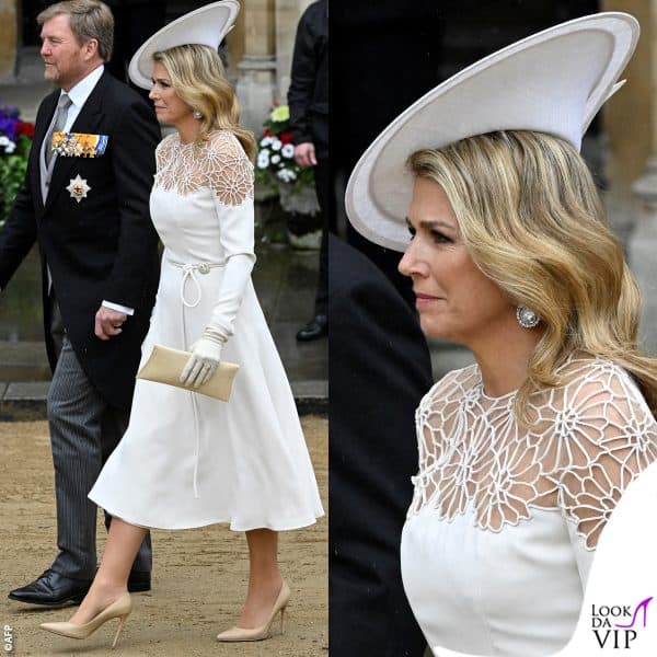 la regina Maxima d'Olanda con un abito Jantaminiau e pump Gianvito Rossi