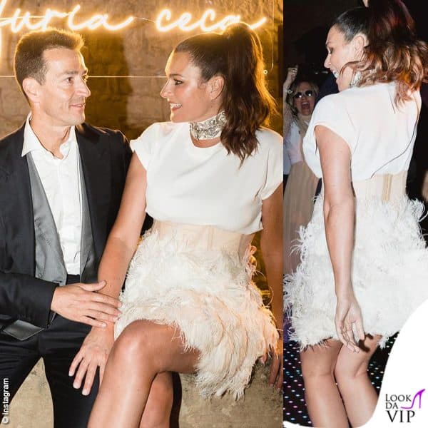 Per scatenarsi nelle danze, Alena ha scelto un minidress con gonna di piume
