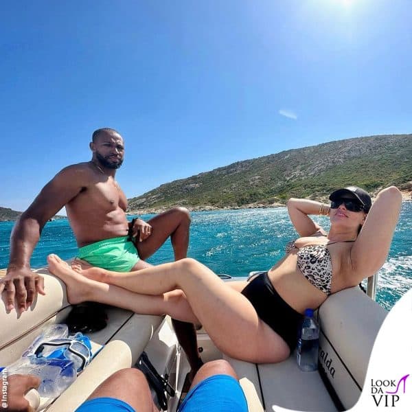 relax sul gommone 