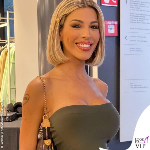 La ex gieffina era splendida all'evento