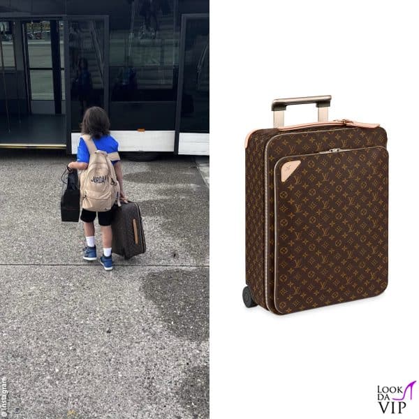 Santiago De Martino, figlio di Belén Rodríguez, con il trolley "Pagase" sempre di Louis Vuitton 