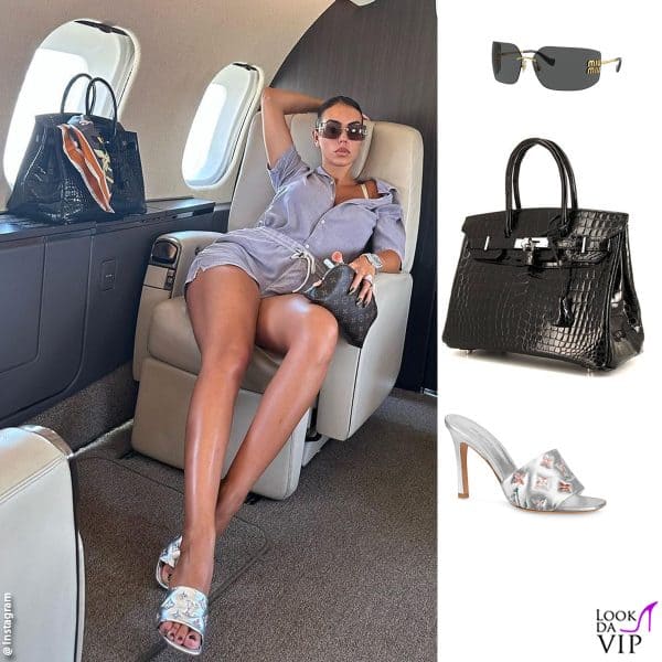 occhiali Miu Miu, borsa Hermès, sandali e trousse Louis Vuitton