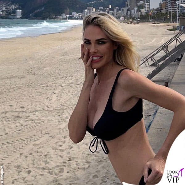 sulla spiaggia a Rio 